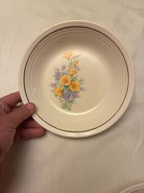 Set of 4 VTG Universal Cambridge UPICO Ivory 8-Inch Floral Bowl with 22 Carat Go